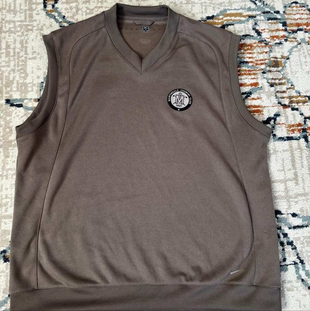 Brown Men's Nike Golf Vest Size L